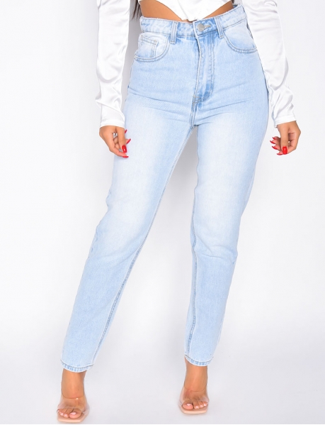 90s style ultra-light mom jeans