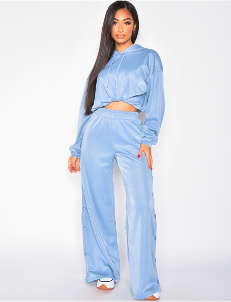 Snap-fastened sweatshirt top and bottoms set