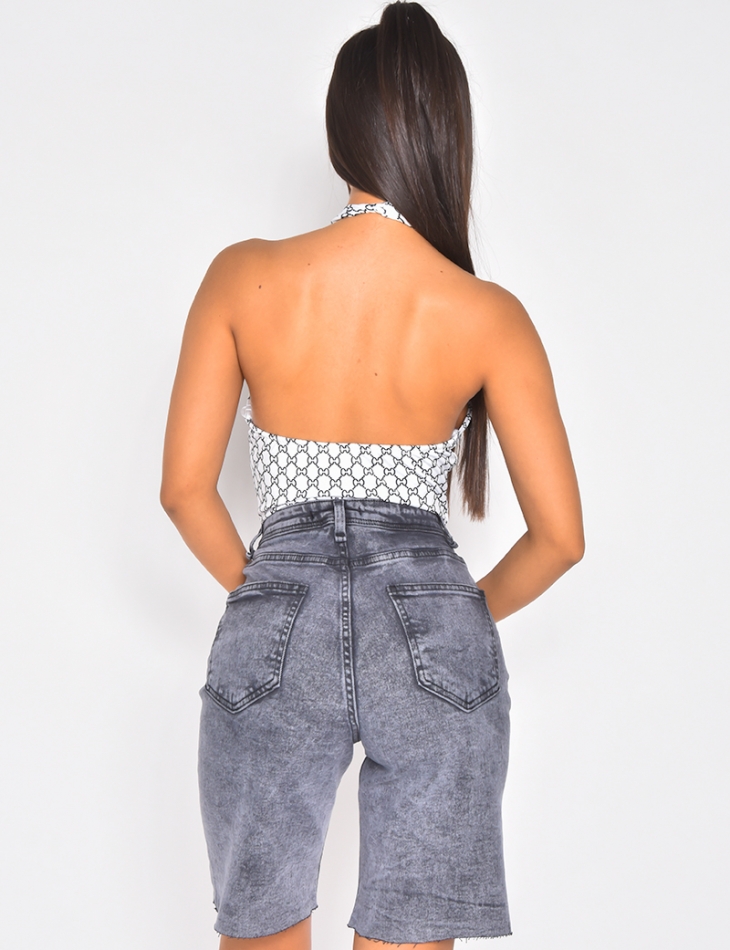 Backless bodysuit with chain pattern