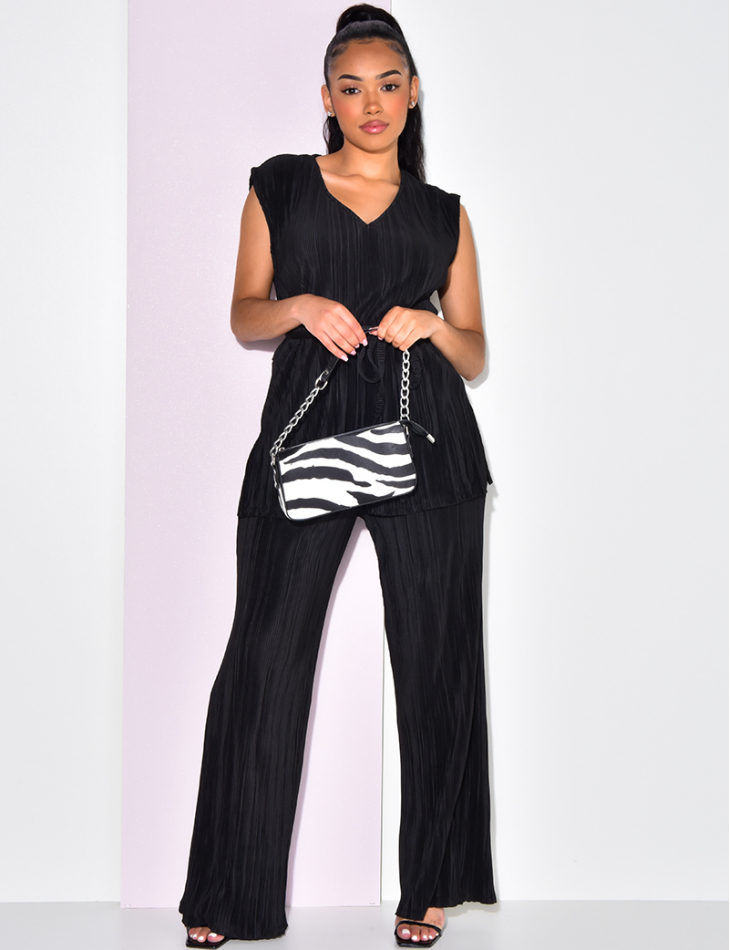 Sleeveless Pleated T-Shirt and Trousers Set