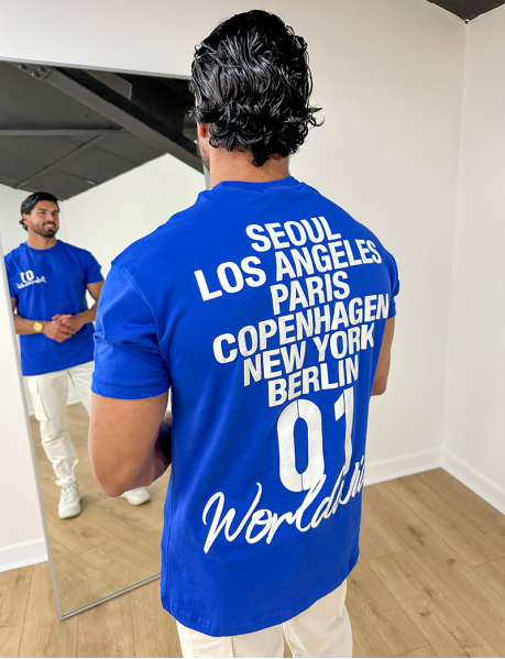 T-shirt "01 WorldWide" avec écriture dans le dos
