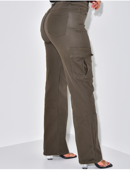 Oiled cargo trousers