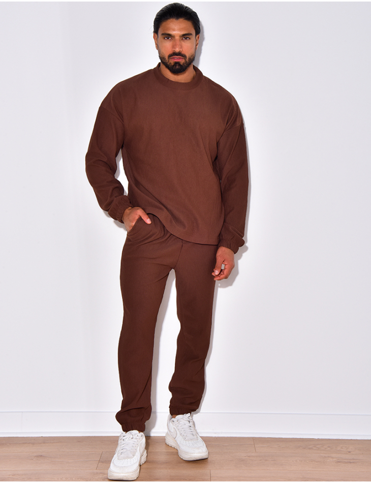 Pleated trousers and jumper set