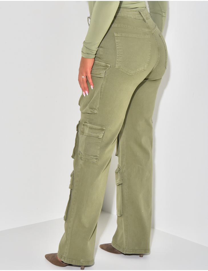 Multi-pocket stretchy cargo jeans