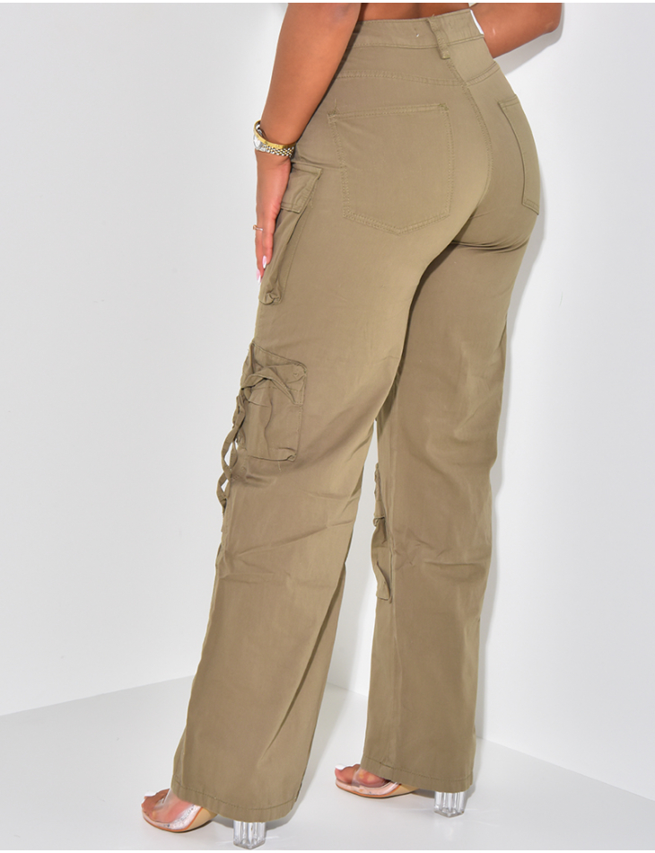 Pantalon droit à poches cargo