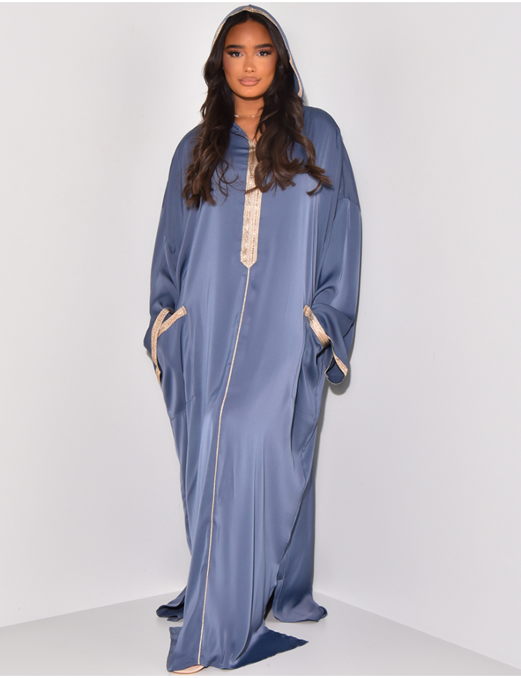 Abaya-Kleid mit Kapuze und goldenen Stickereien