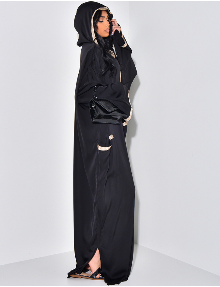 Robe abaya à capuche et broderies dorées 