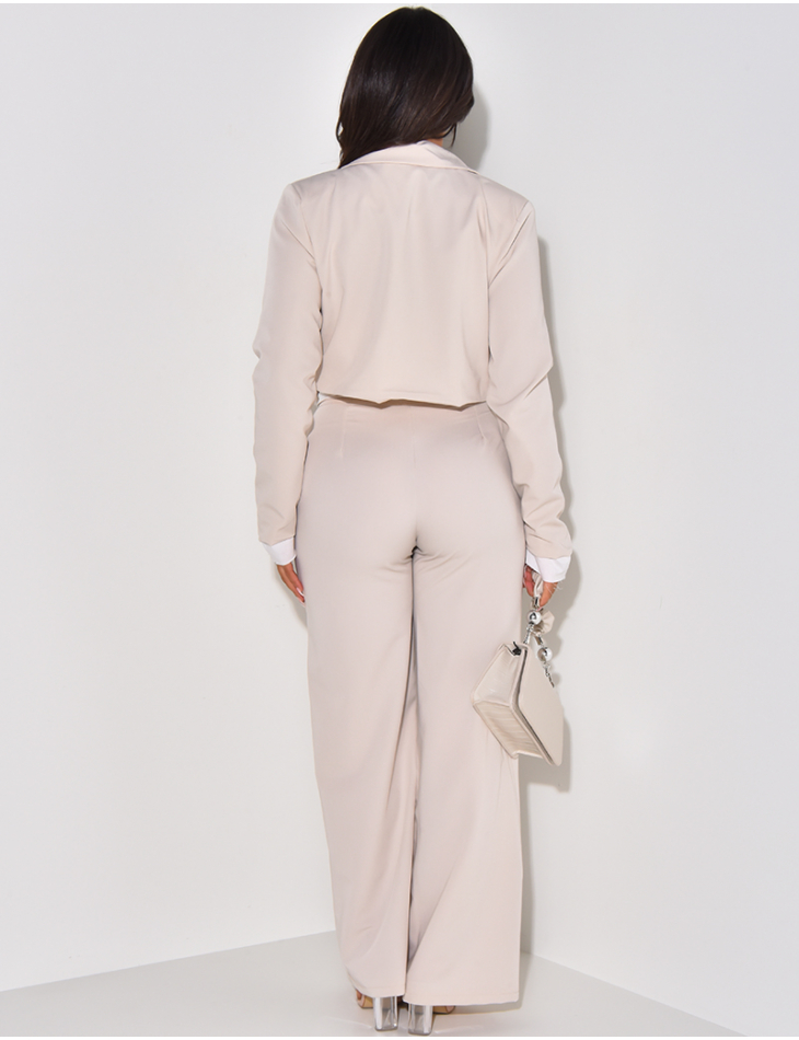 Wide-leg trouser suit and short jacket with exposed lapels