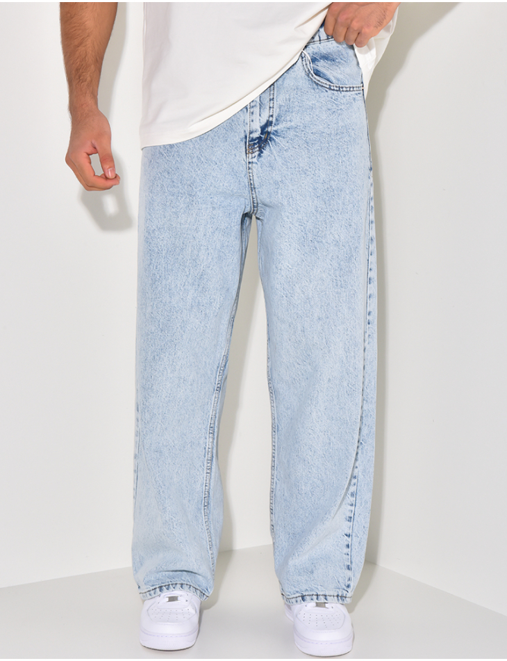 Wide fit jeans