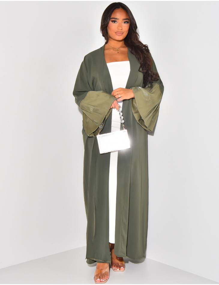 Long, loose-fitting kimono with contrasting sleeves